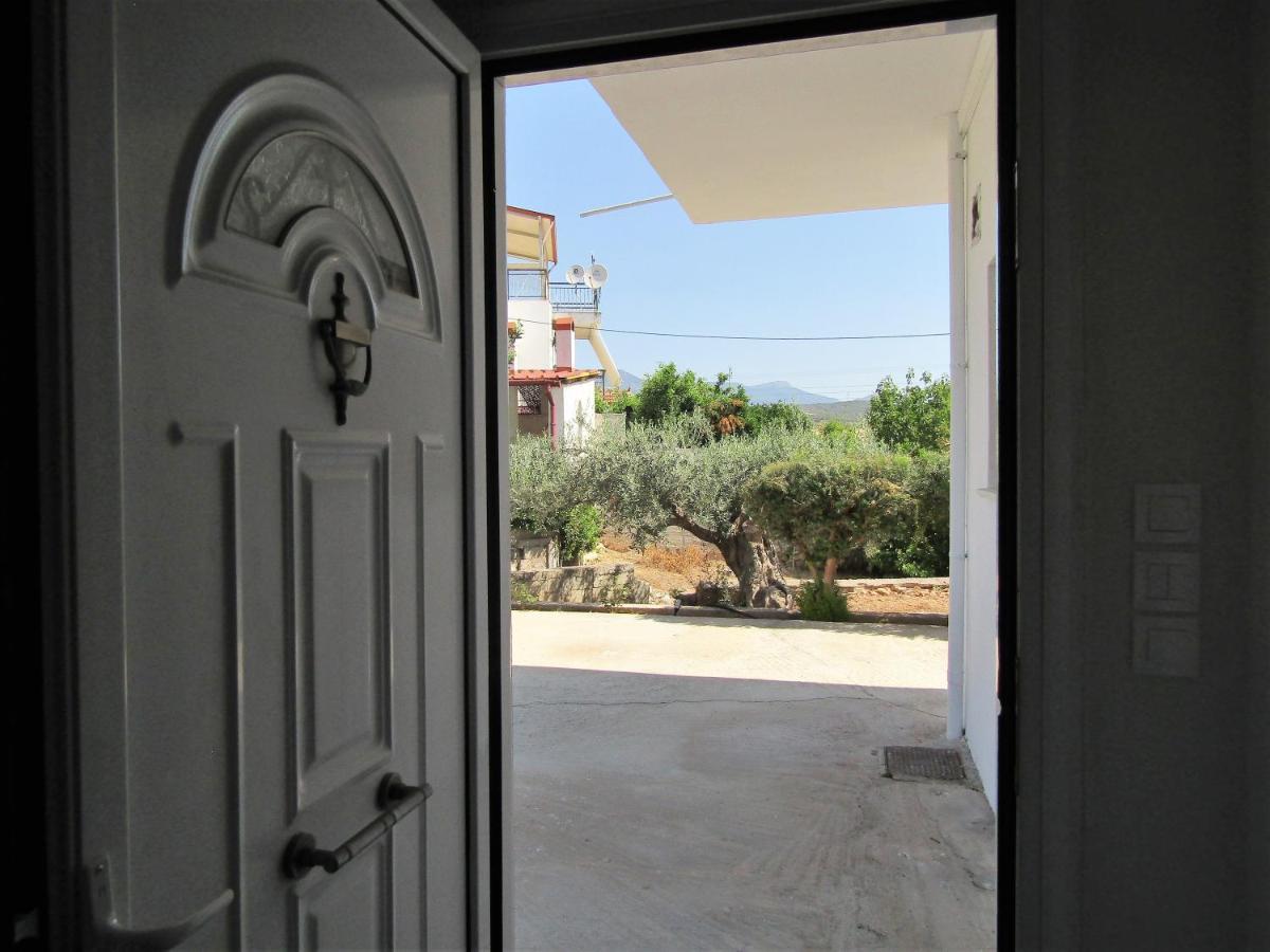 The Byzantine Wall House Isthmia Exterior photo